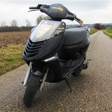 Aprilia Sonic Evo LC