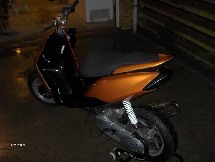 Yamaha Yamaha jog RR ts t7 95%  billede 5