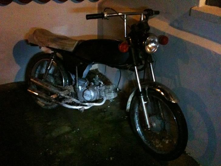 Suzuki Samurai DM 50 (SOLGT) billede 1