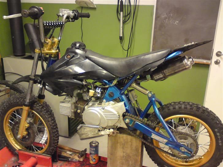 MiniBike Dirtbike(SOLGT) - Er den ikke bare fed. -- Lynkineseren <- det kalder jeg den. billede 1