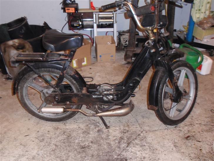 Vespa ciao Evolution - Ser ikke ud af meget men trækker ok,skal snart igang med at renovere og male billede 2