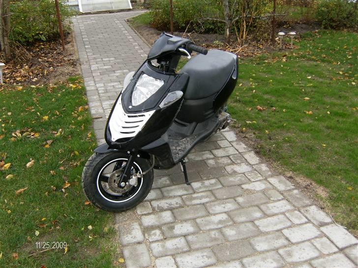 Aprilia Sonic MHR TS T7 18,54hk med smadret ts billede 1