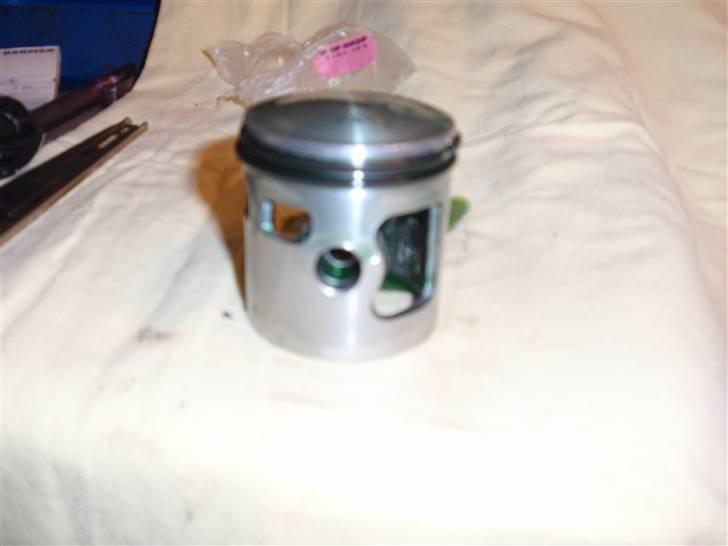 Vespa ciao Evolution - Polini stempel 46 mm lige taget op af et døgns bad i 2 taktsolie inden mont billede 9