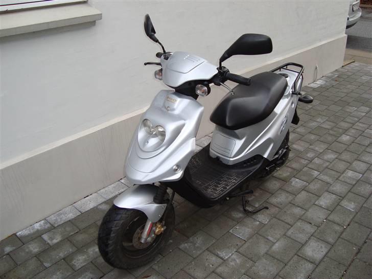 PGO hot 50 solgt billede 4