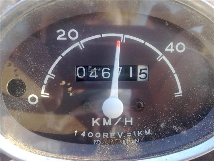 Suzuki K50 4-gear. Solgt - Speedo sidder fast, men det kan lige skimtes hvor meget den har kørt. billede 6