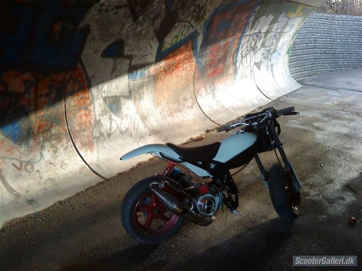 Suzuki street magic (solgt)savn  - fra tidligere ejer michael jensen :) billede 1