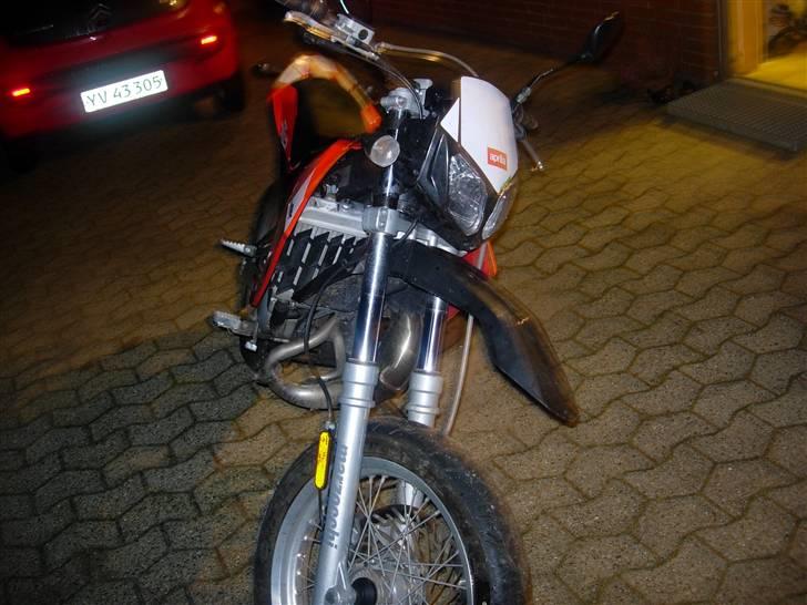 Aprilia sx50 *SOLGT* billede 4