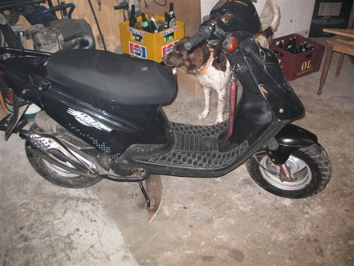 {{currentPhoto.altText}} billede {{currentPhoto.number}}