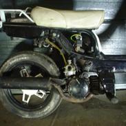 Suzuki FZ50  • Tidl. Scooter •