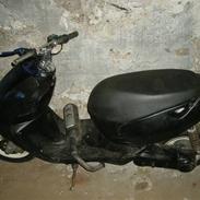 Aprilia Sonic byttet til black