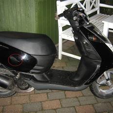 Aprilia sonic GP