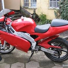 Aprilia rs50 (nakket) :'(