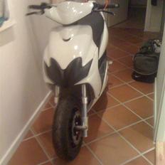 Yamaha Jog RR  DMU solgt