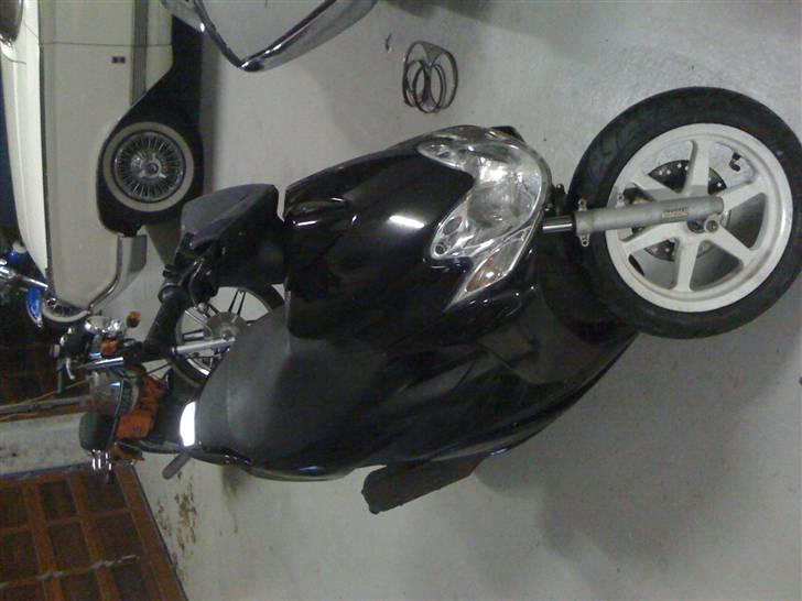 Yamaha jog R (ombygget) billede 1