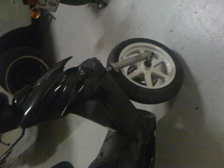 Yamaha jog R (ombygget) billede 2