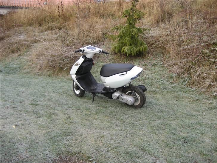 Aprilia sonic 'perlen' SOLGT billede 2