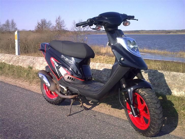 PGO Hot n'red - sys sgu båndet ser flot ud til den ,) billede 4