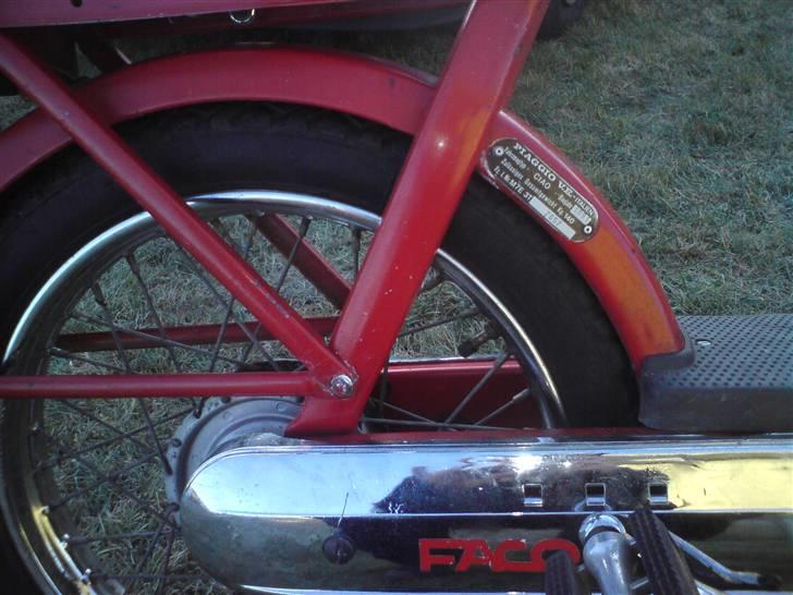 Vespa ciao ferrarien solgt billede 8