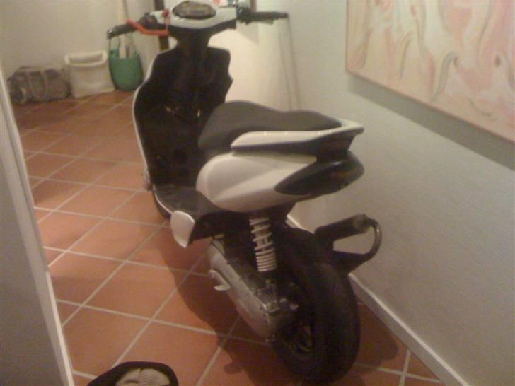 Yamaha Jog RR  DMU solgt billede 6