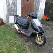 Aprilia Sonic SOLGT FOR 9000