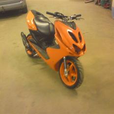 Yamaha Aerox Team cross