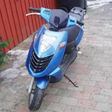 Aprilia sonic ( SOLGT)
