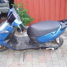 Aprilia sonic ( SOLGT)