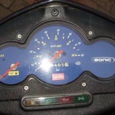 Aprilia sonic ( SOLGT)