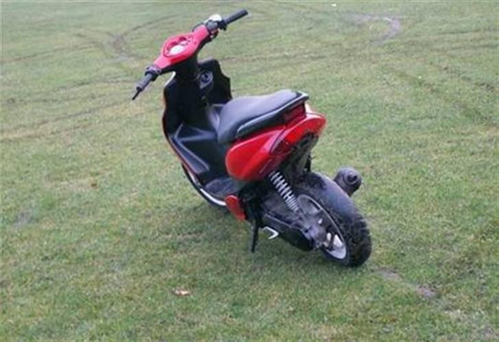 Yamaha jog r (solgt) billede 5