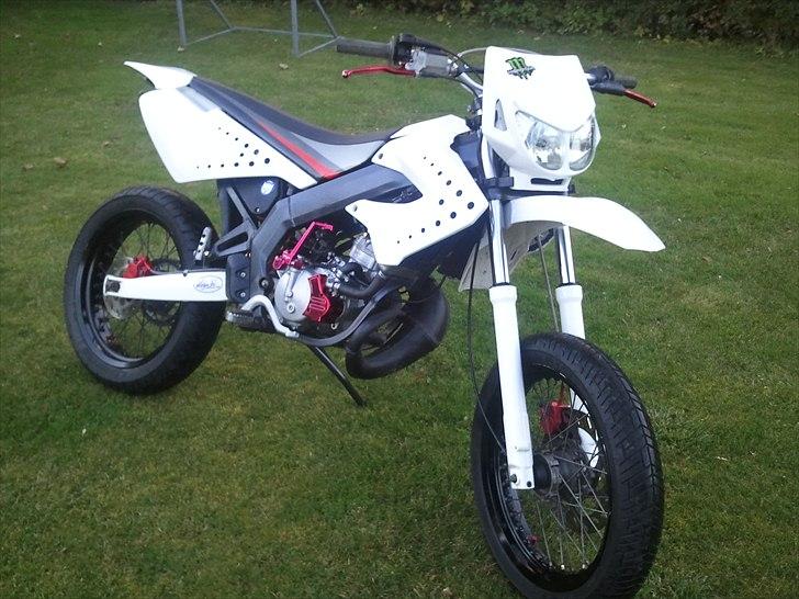 Derbi Senda Xtreme SM (SOLGT) billede 1