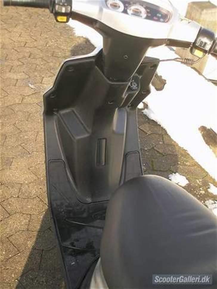 PGO hot 50  billede 3