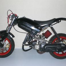 Suzuki Street magic/ Rox