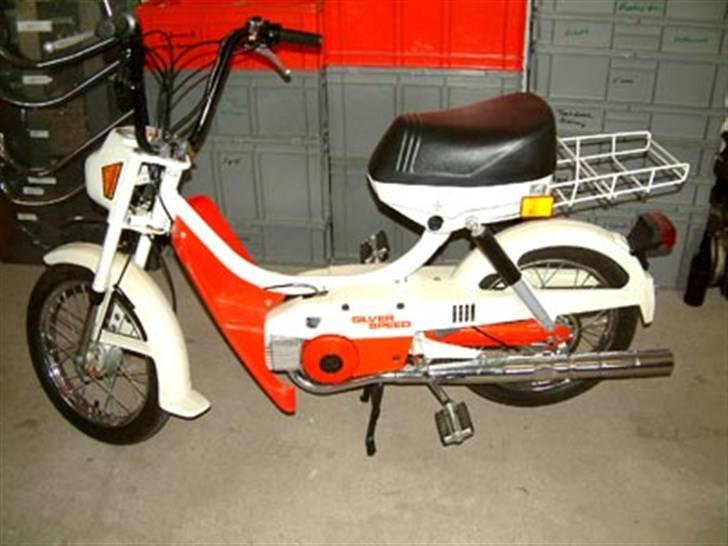 Puch Mini Maxi - sådan ser den ud orginal....havde gerne bygget den sådan, men kunne ikke skaffe skjolde osv billede 13