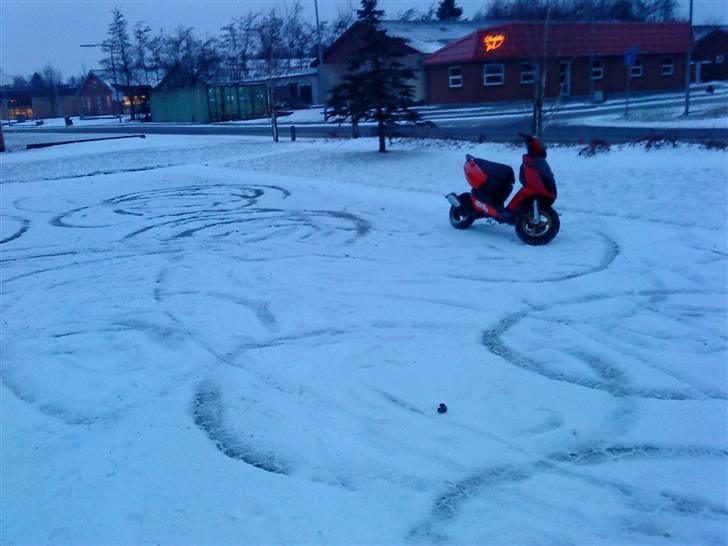 Aprilia Sonic Ac **SOLGT** - når man keder sig lidt;D billede 9