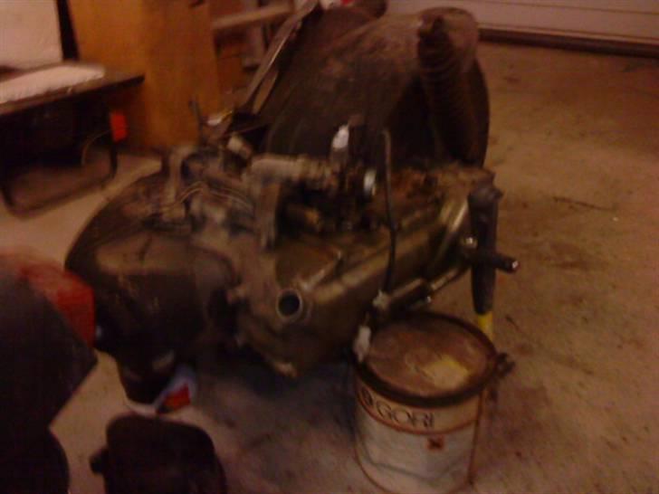 PGO Hot 50 - Aka. Skrotten - Den gamle motor, lige pillet af billede 11