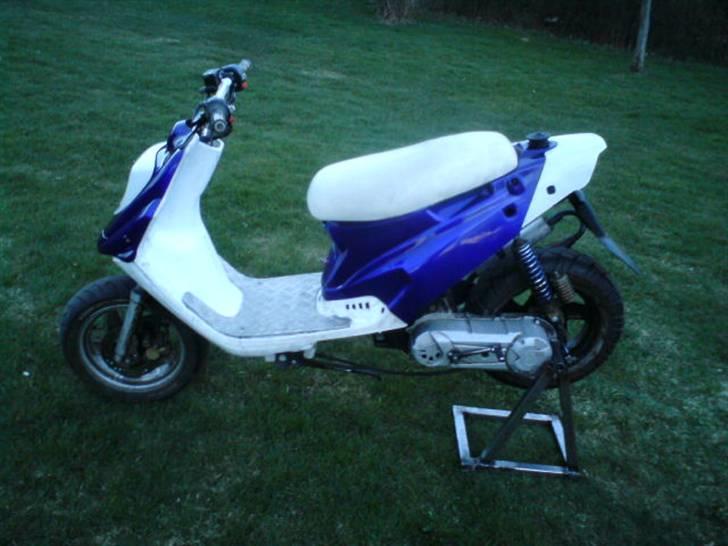 PGO POPHOT  - Nyt billed.. HELT ny front og self. pitstand :D billede 2