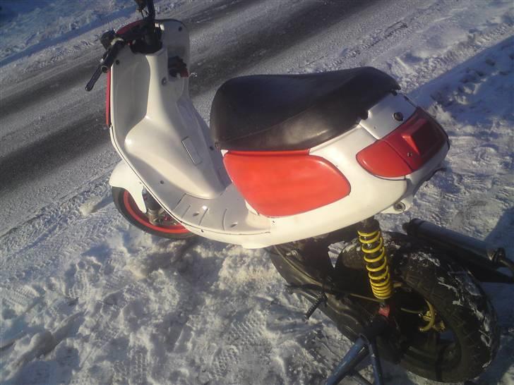 Yamaha Jog Rox lc DD (SOLGT) billede 9