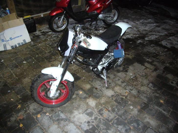 Suzuki street magic. BYTTET billede 2