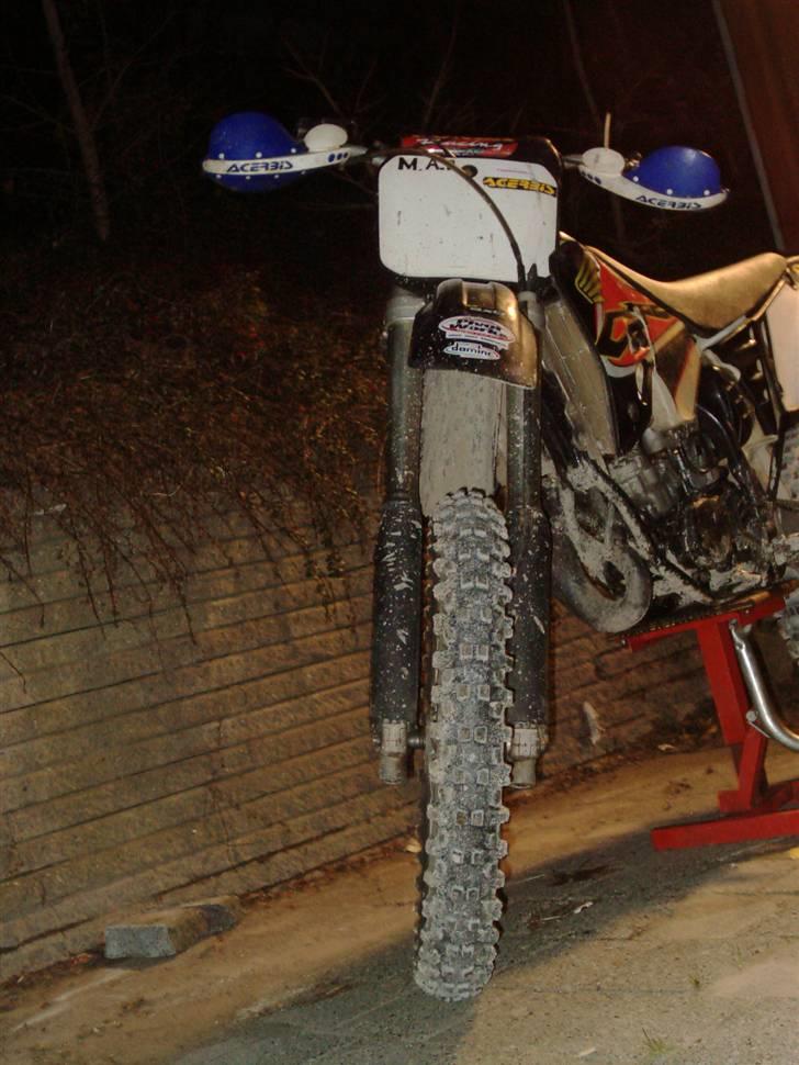 Honda CR 125 R med 85ccm motor - forfra klar til vask billede 17