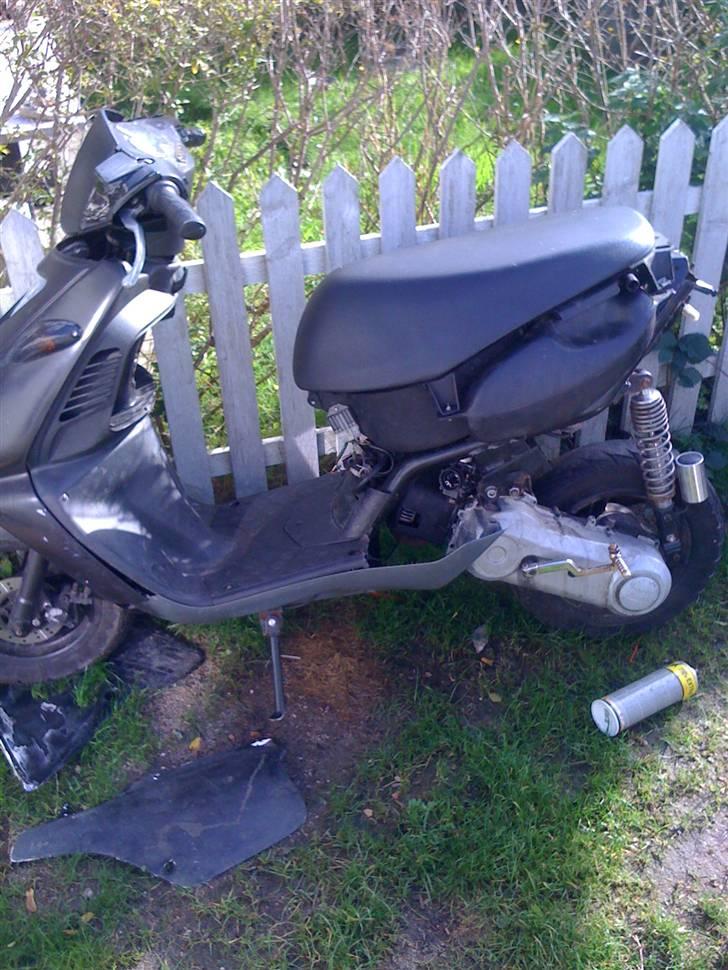 Aprilia sonic SOLGT billede 3