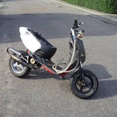 Aprilia Sonic LC