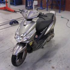 Yamaha jog r (solgt)