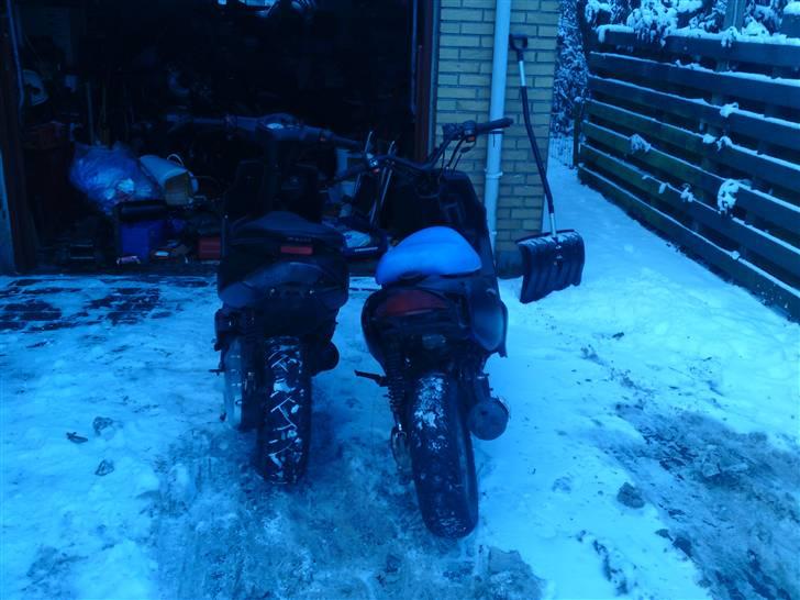 Yamaha Jog R/ byttes kom med bud billede 5