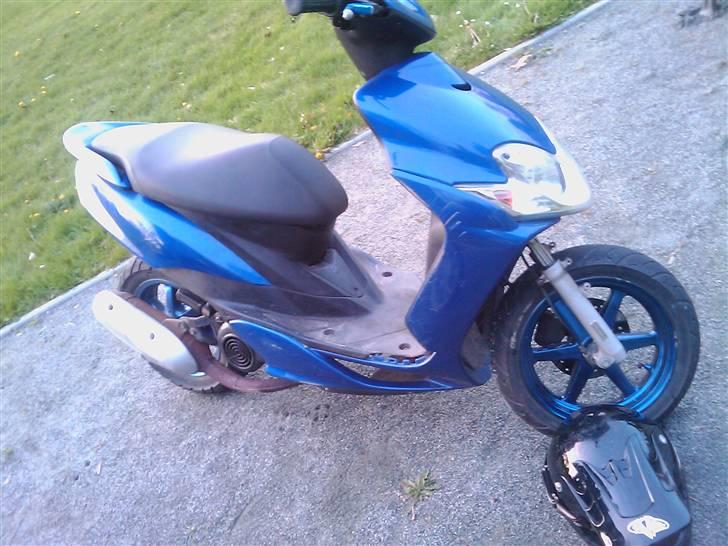 Yamaha JoG R AC (BYTTET) - En del beskidt :P billede 3