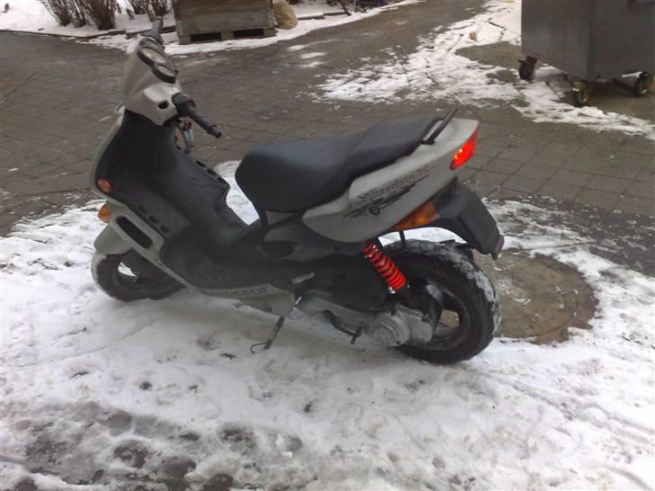 Peugeot speedfight 1Evo(skrottet) - sådan så den ud da jeg fik den til at køre billede 4