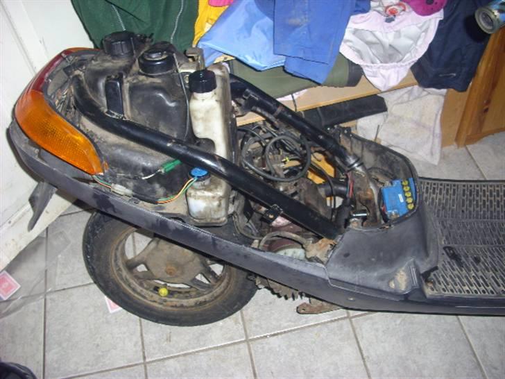 PGO comet BYTTE med big max - ja der var squ ikk noget gevind ved den ene pind boldt billede 13