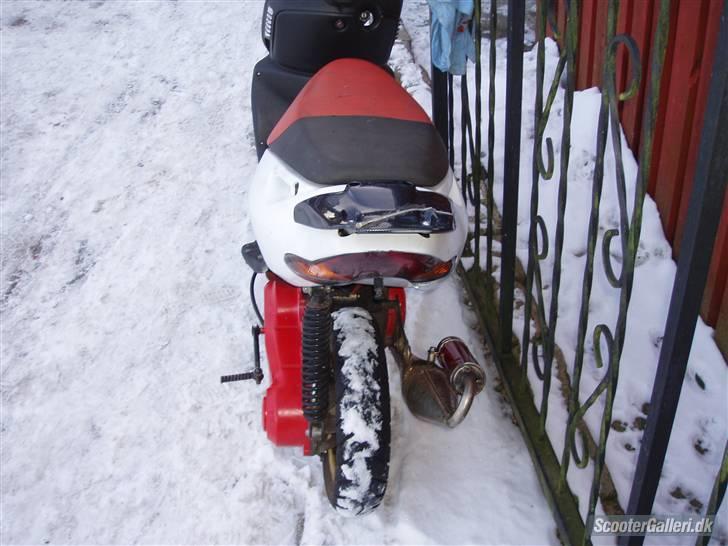 Aprilia sonic/ (BYTTET VÆK .) billede 2