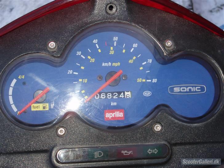 Aprilia sonic/ (BYTTET VÆK .) billede 3