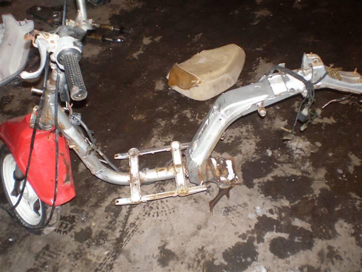 Honda melody mini sælge i dele  billede 1