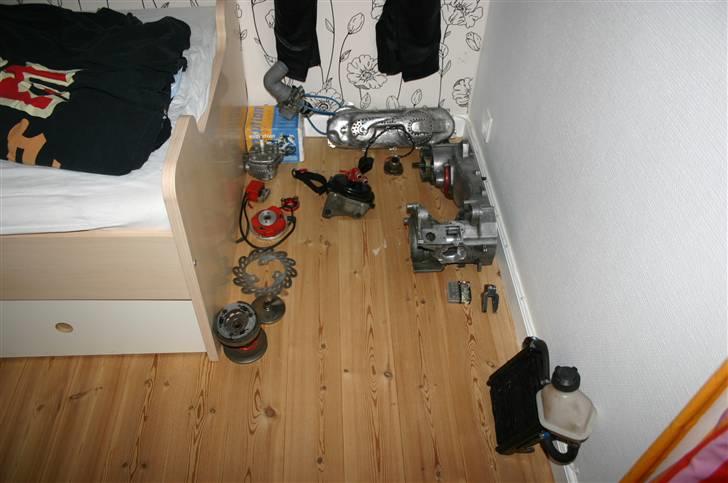 Yamaha jog RR  (byttet) billede 6